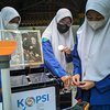 Siswi SMP di Ponorogo Mampu Memanfaatkan Air Hujan dan Cahaya Matahari Jadi Energi Listrik