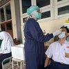 Dispendik Surabaya Lakukan Swab RT-PCR untuk Siswa dan Guru SMP yang Gelar PTM