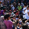 Presiden Beri Semangat Anak Sekolah di Pengungsian