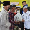 Ramadan Bersama Rakyat, Bupati dan Wakil Bupati Disambut Antusias Warga Miskin