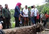Khofifah Minta Pemkab Ponorogo Segera Siapkan Lahan Untuk Huntara Pengungsi Bencana Tanah Gerak