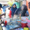 Pengamen Gresik Sukses Menuju Kuliner Pentol Seafood