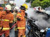 Diduga Air Radiator Habis, Mobil Terbakar di Taman Pelangi Surabaya