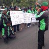 Setelah Surabaya, Pengemudi Ojek Online Kediri Protes Prabowo