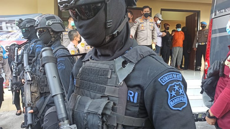 Densus 88 Klaim Jaringan ISIS Kembali Rekrut Anggota Baru 3 Densus 88 Klaim Jaringan ISIS Kembali Rekrut Anggota Baru