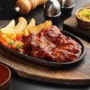 Di Bulan Ramadan, Menu Steak dengan Saus Barbeque yang Spesial Diluncurkan