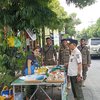Tempati Trotoar dan Bahu Jalan, Ratusan Lapak PKL Ditertibkan