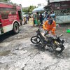 Dugaan Korsleting Picu Kebakaran Motor Warga asal Bondowoso, Damkar Jember Bergerak Cepat