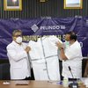 Tujuh RS Rujukan Terima Bantuan APD Hazmat dari Pelindo III