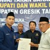 Buruh Gresik Kembalikan Formulir Calon Wabup Gresik