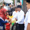 Safari Ramadan, Pemprov Jatim Gelar Pasar Murah dan Bagi Bantuan Sosial