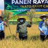 Lapas Pamekasan Panen Raya dan Jual 8.000 Paving Blok Hasil Karya WBP