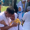 Tangis Haru Sambut Seluruh Jemaah Haji Tuban yang Pulang Selamat