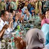 Makan Siang Bersama Buruh Pabrik, Ini Menu Pilihan Jokowi