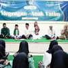 Walkot Mojokerto Ning Ita Megengan Bersama Anak Yatim di Kantor PCNU