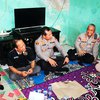 Kapolda Jatim Dengarkan Langsung Curhatan warga Desa Sukorejo Gresik