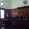 Sidang Perdana Kasus Pencemaran Popok Sungai Brantas Ditunda