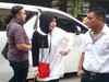 Berkerudung Hitam, Via Vallen Datangi Polda Jatim